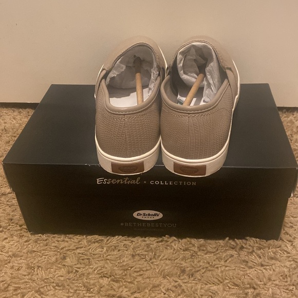 Dr. Scholl's Luna Slip-on Taupe Flats with White Sole. Women’s Size 10 - Picture 4 of 10